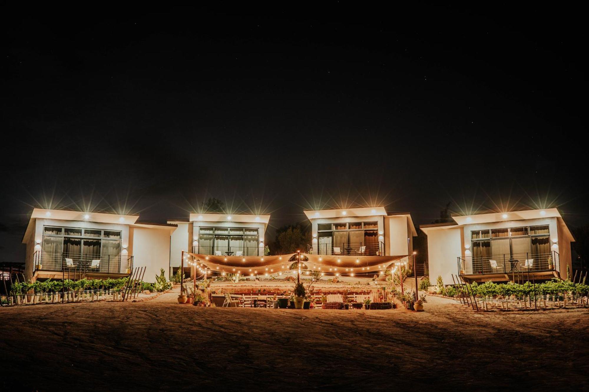 Vl Uno Bed & Breakfast Ensenada Exterior photo