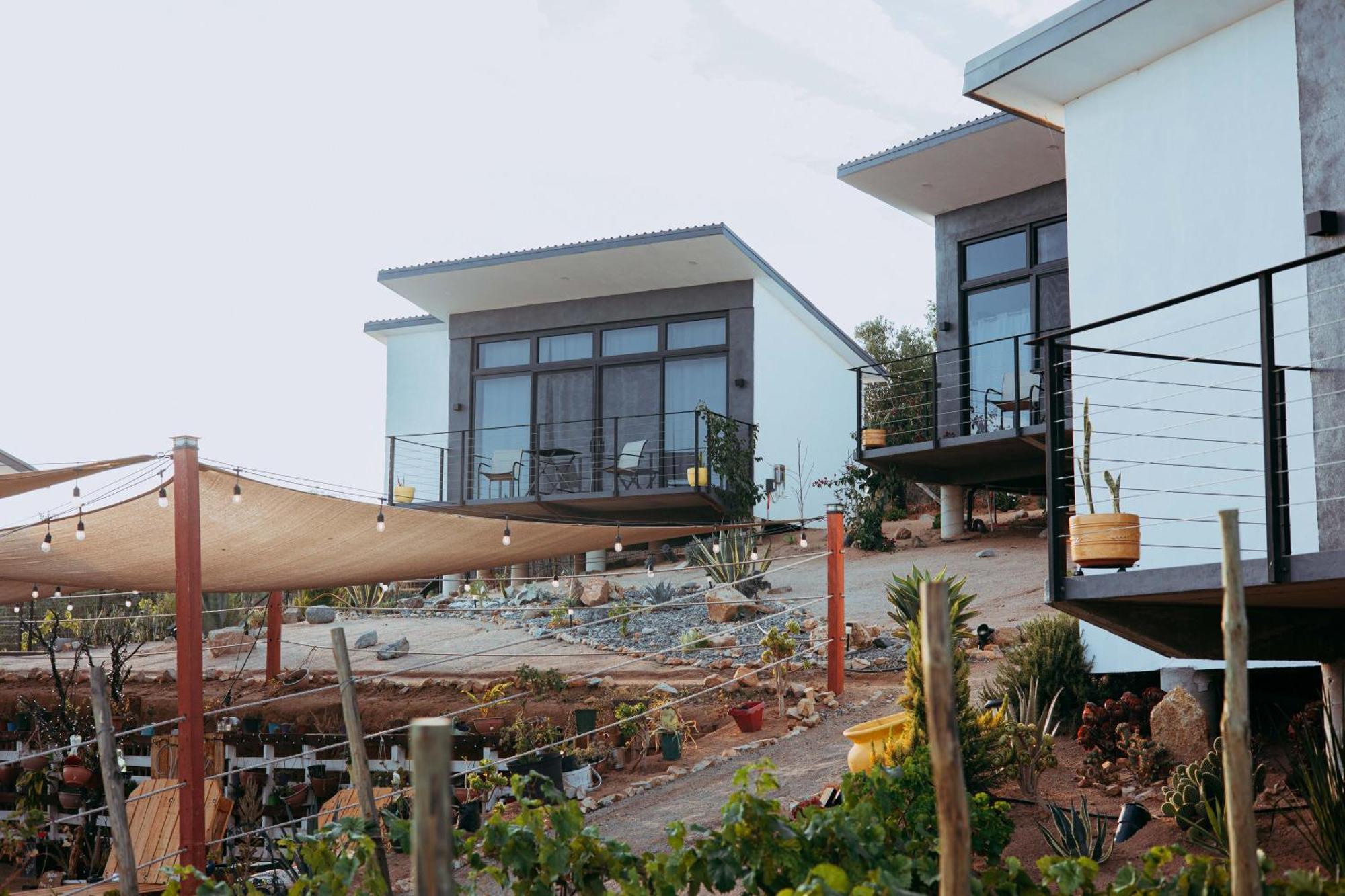 Vl Uno Bed & Breakfast Ensenada Exterior photo