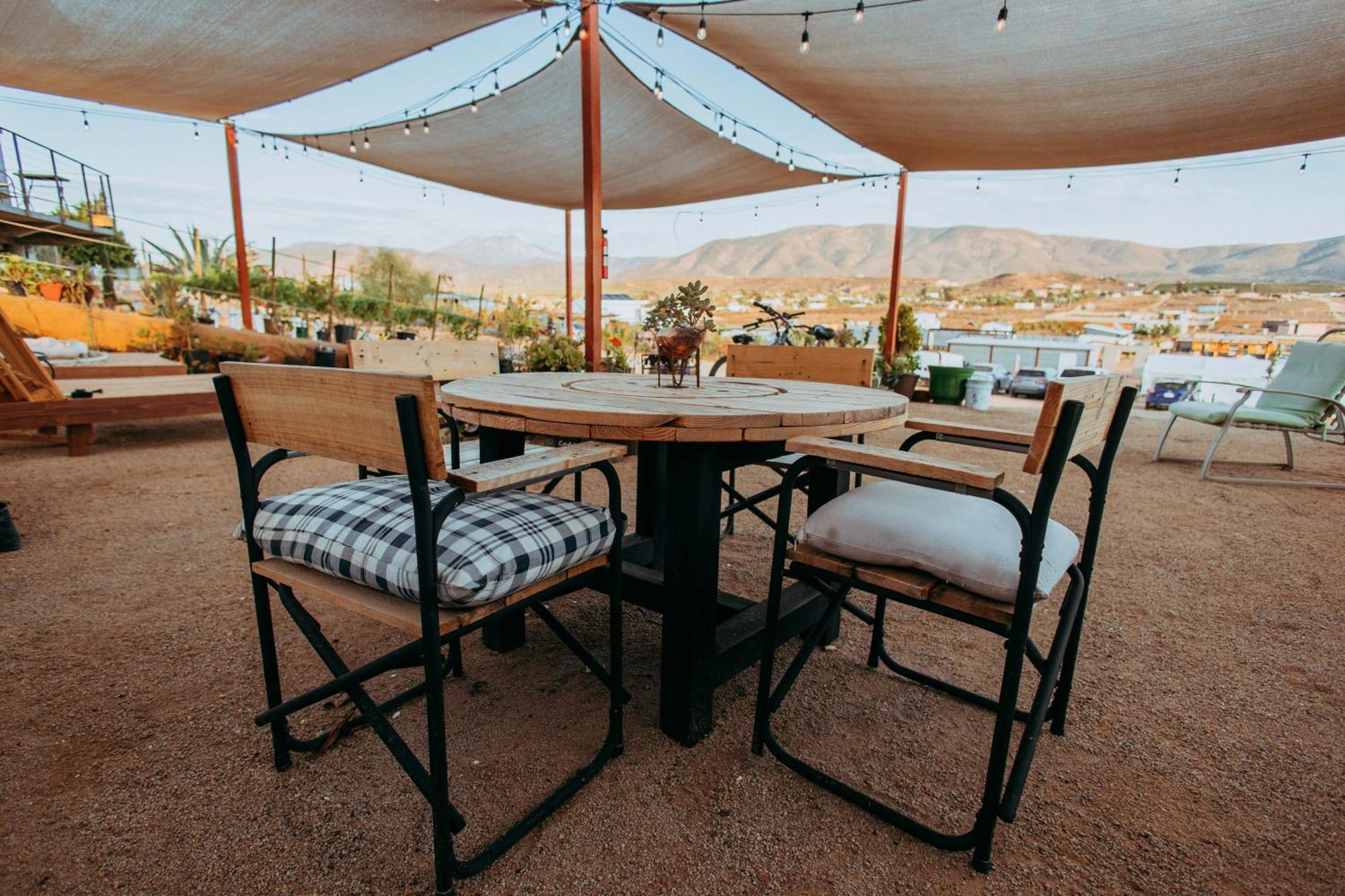Vl Uno Bed & Breakfast Ensenada Exterior photo